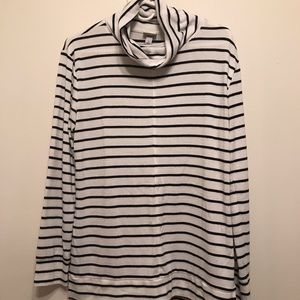 Women’s cowl neck long sleeve shirt